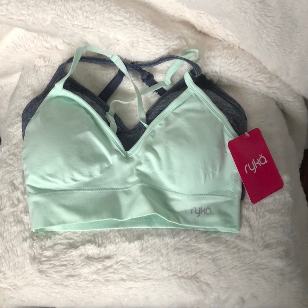 2 Sports Bras